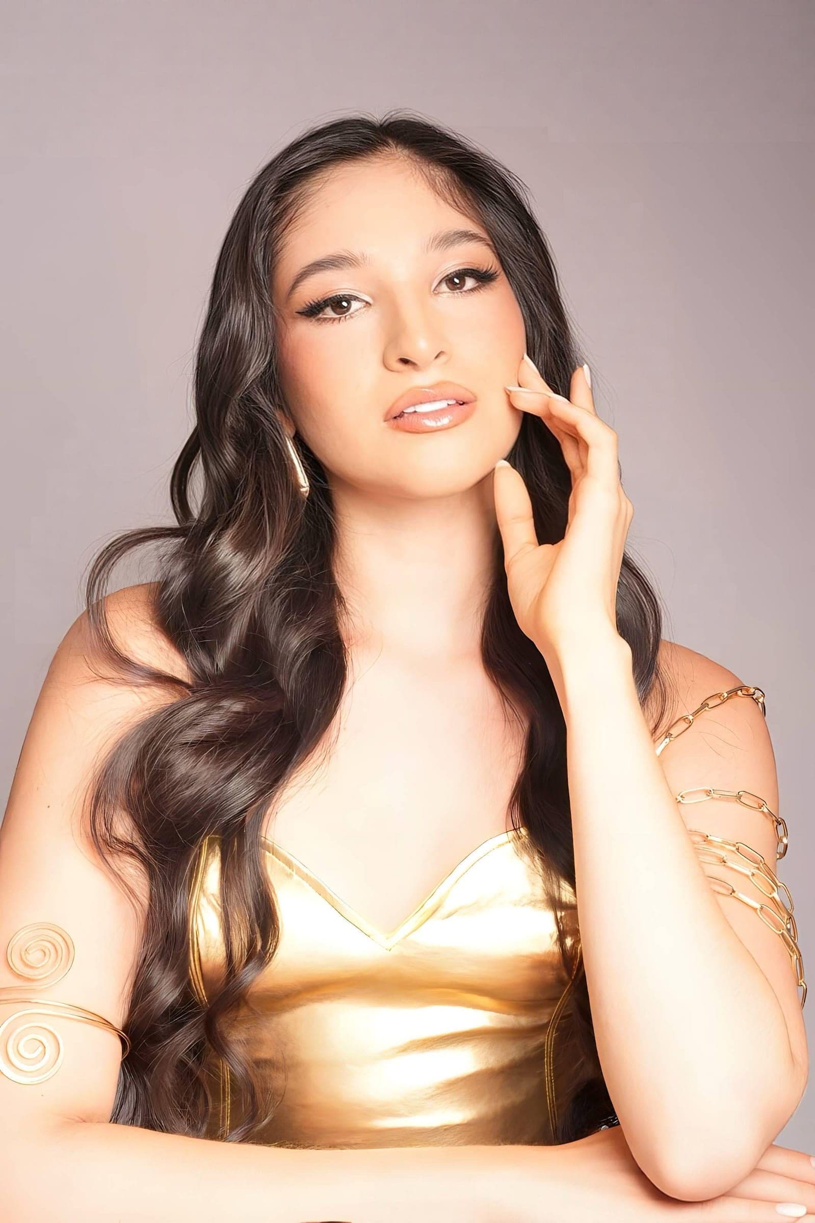 Gabriela Ramírez en certamen de belleza