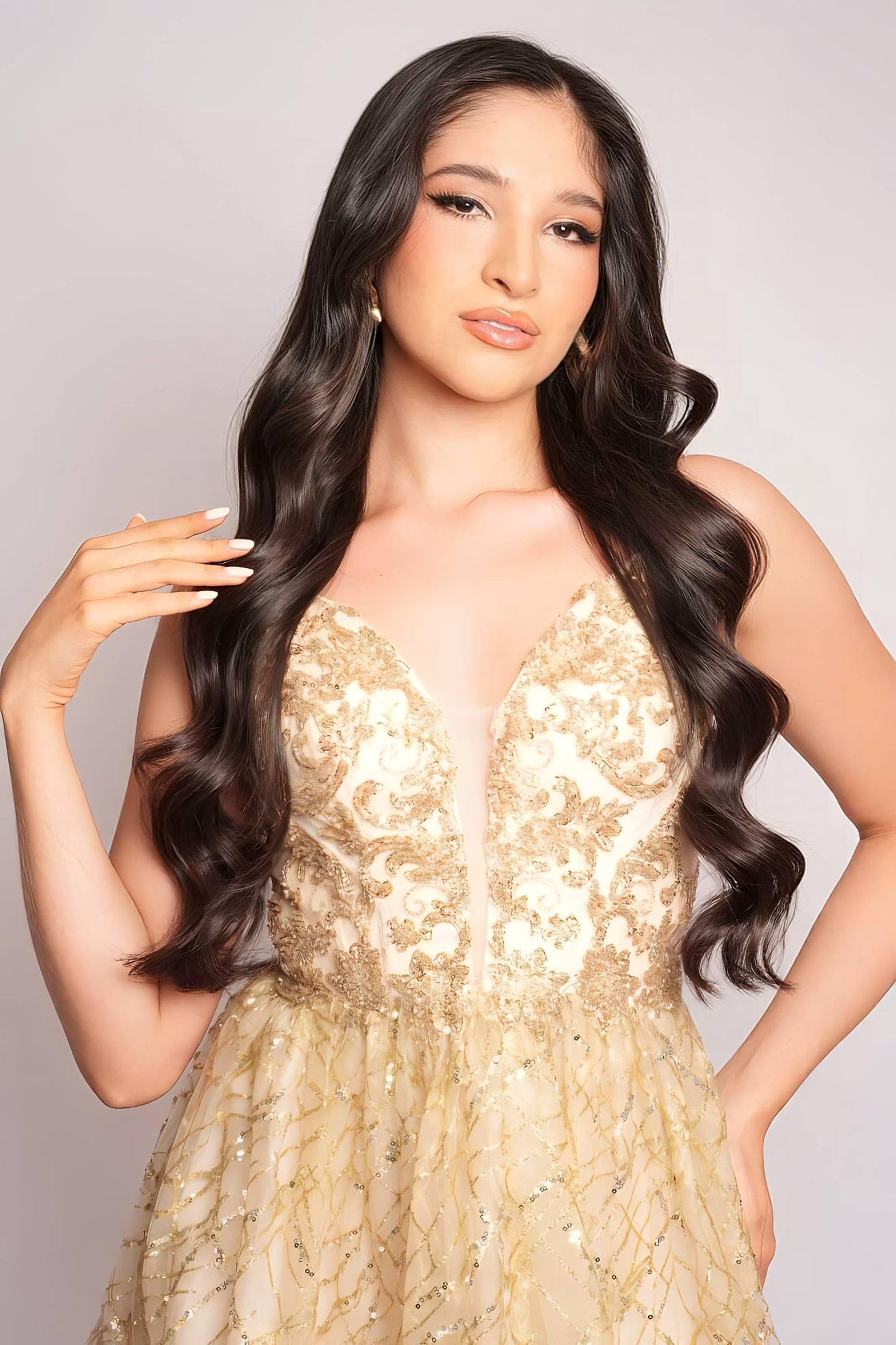 Gabriela Ramírez en certamen de belleza