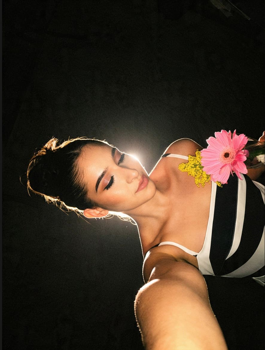 Gabriela Ramírez en sesión editorial de moda